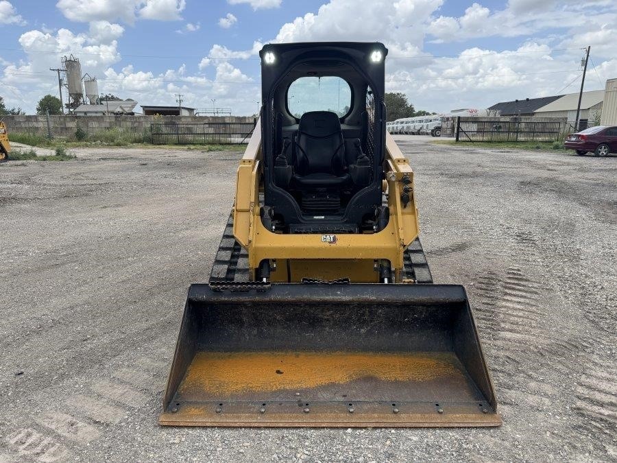2023 Caterpillar 239D3 Compact Track Loader - Image 8