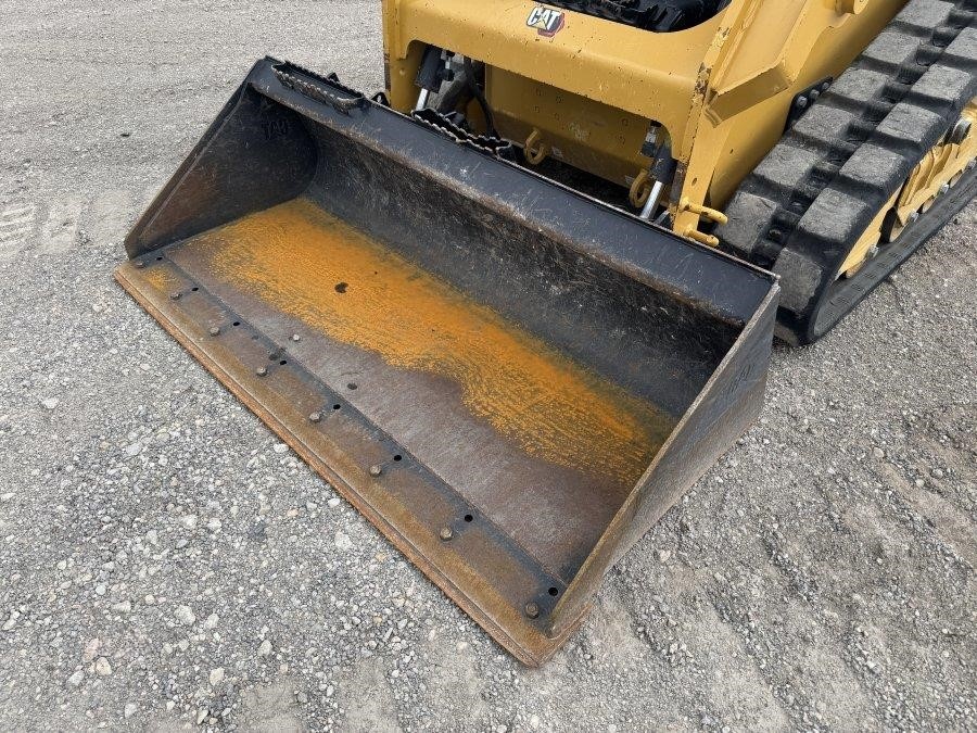 2023 Caterpillar 239D3 Compact Track Loader - Image 25