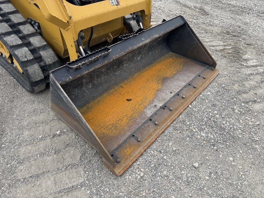 2023 Caterpillar 239D3 Compact Track Loader - Image 26