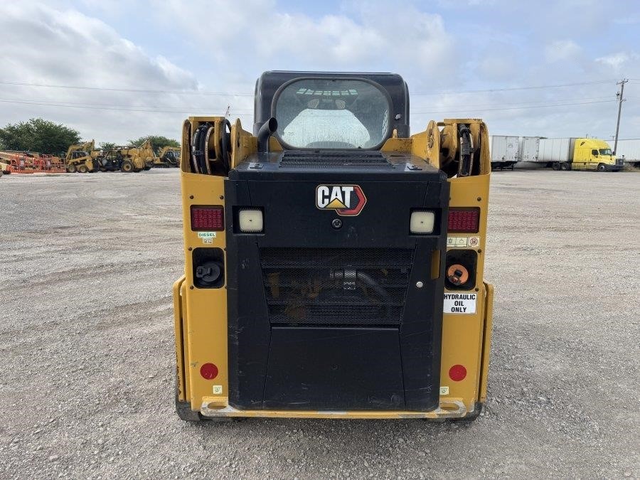 2023 Caterpillar 239D3 Compact Track Loader - Image 4