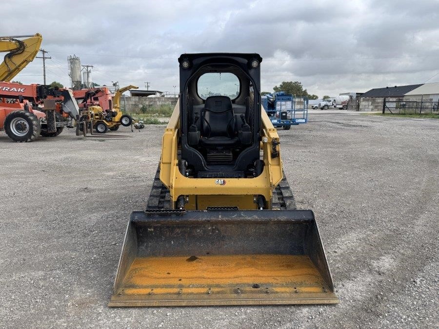 2023 Caterpillar 239D3 Compact Track Loader - Image 8