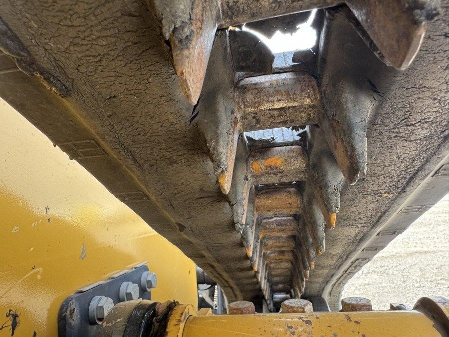 2023 Caterpillar 239D3 Compact Track Loader - Image 20