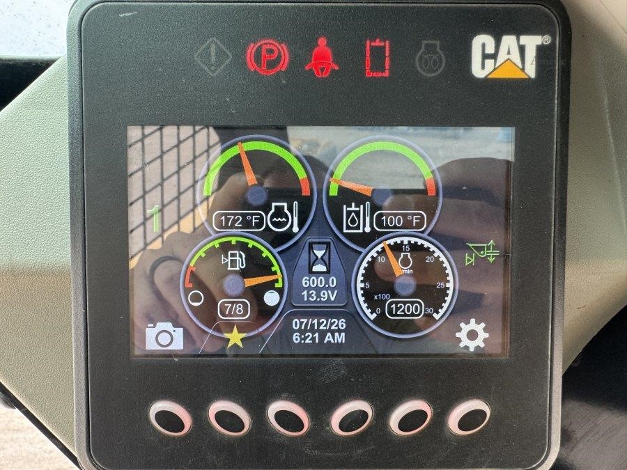 2023 Caterpillar 239D3 Compact Track Loader - Image 43