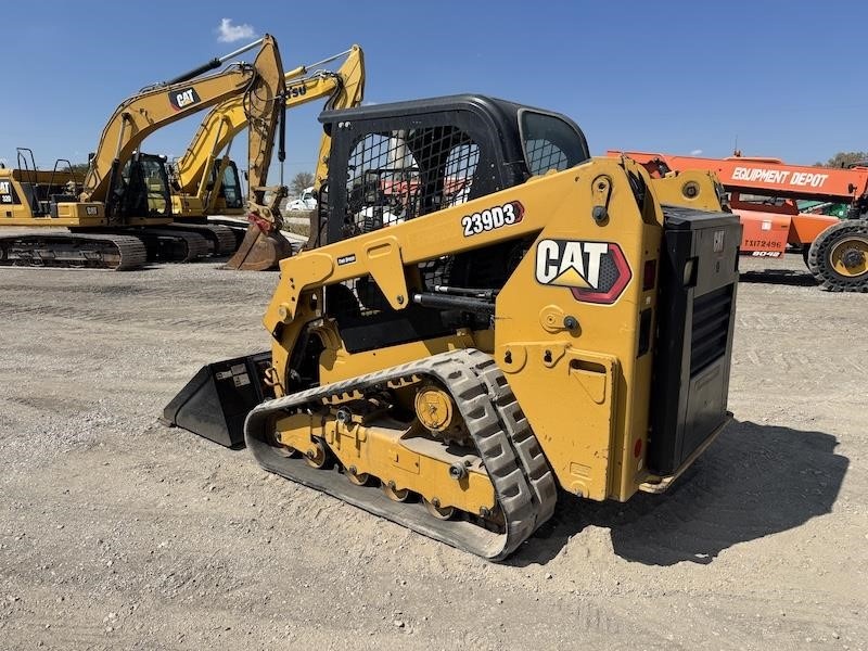 2023 Caterpillar 239D3 Compact Track Loader - Image 3