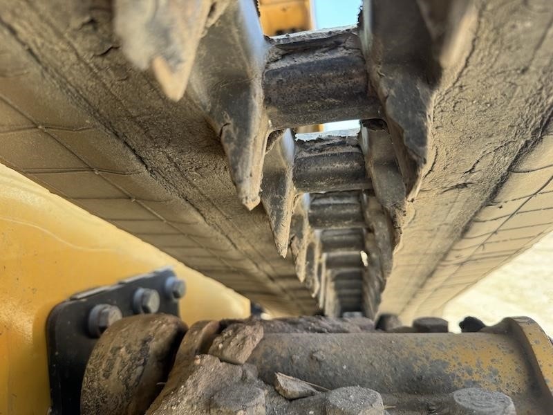 2023 Caterpillar 239D3 Compact Track Loader - Image 15