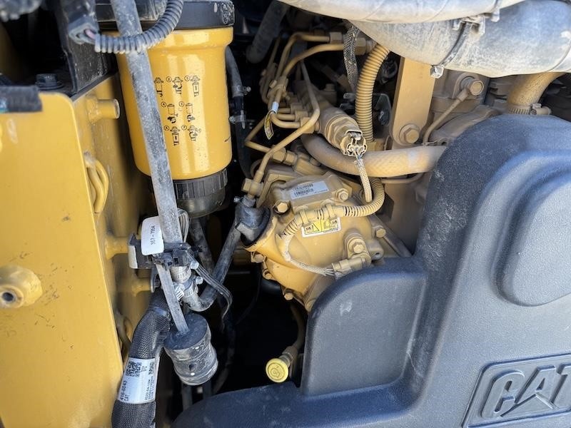 2023 Caterpillar 239D3 Compact Track Loader - Image 31