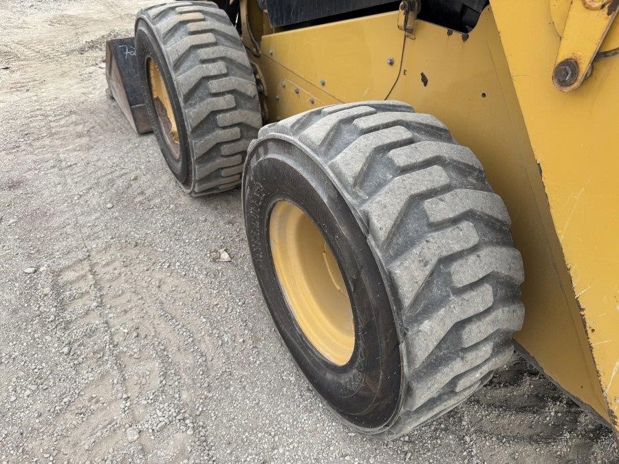 2020 Caterpillar 246D3  Skid Steer Loader - Image 13