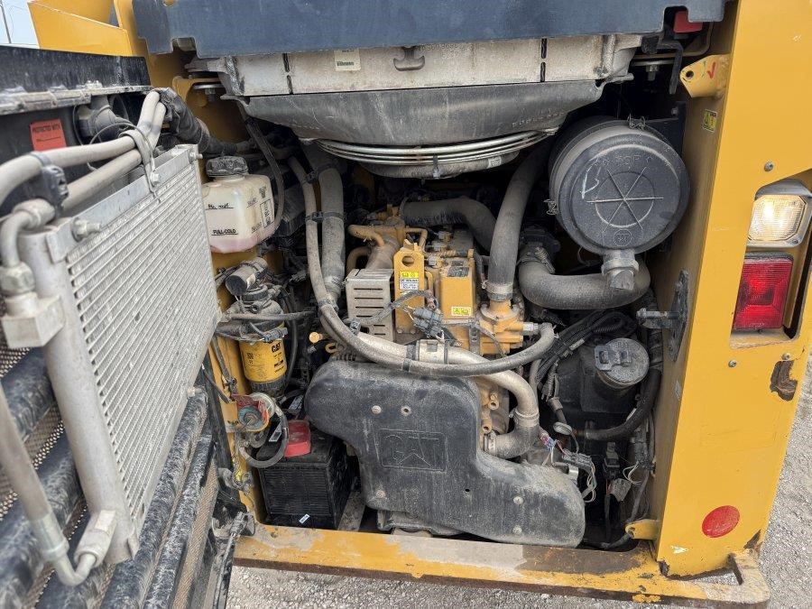 2020 Caterpillar 246D3  Skid Steer Loader - Image 16