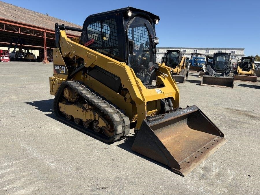 2019 Caterpillar 259D Compact Track Loader - Image 7
