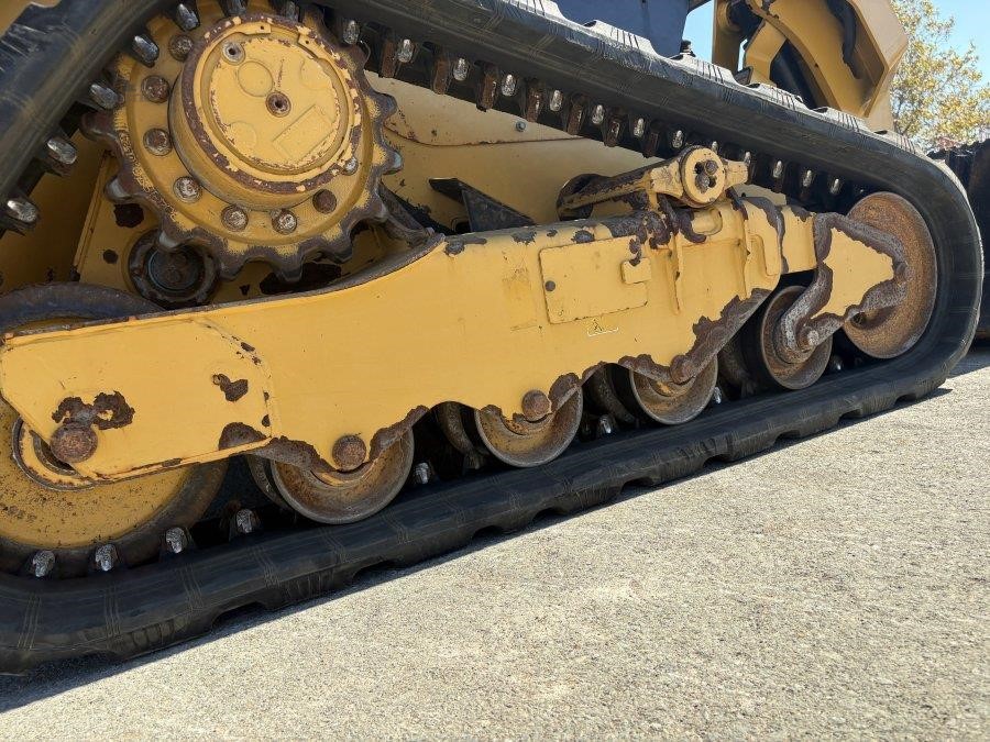 2019 Caterpillar 259D Compact Track Loader - Image 15