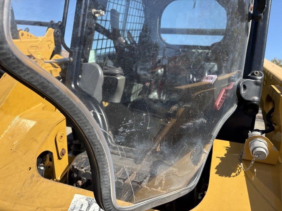2019 Caterpillar 259D Compact Track Loader - Image 26