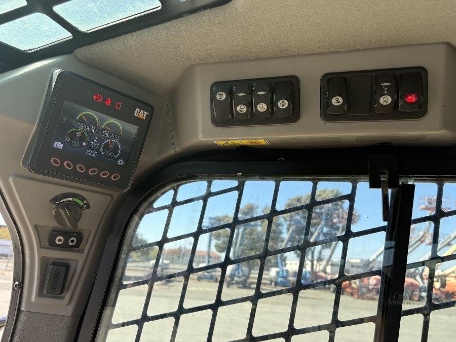 2019 Caterpillar 259D Compact Track Loader - Image 31