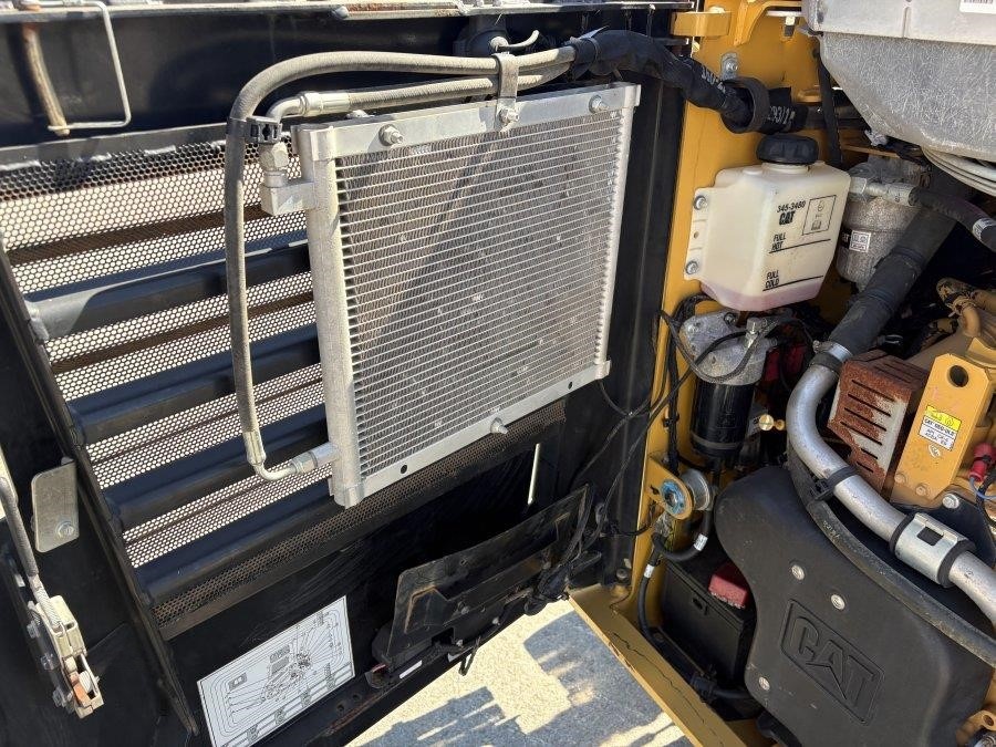 2019 Caterpillar 259D Compact Track Loader - Image 37