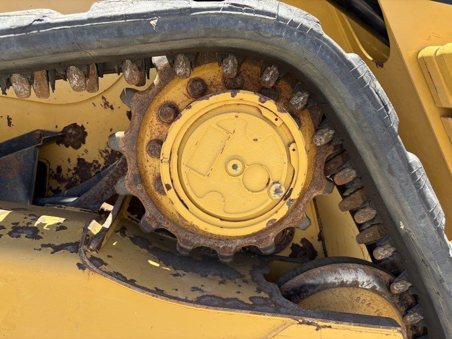 2018 Caterpillar 259D Compact Track Loader - Image 11