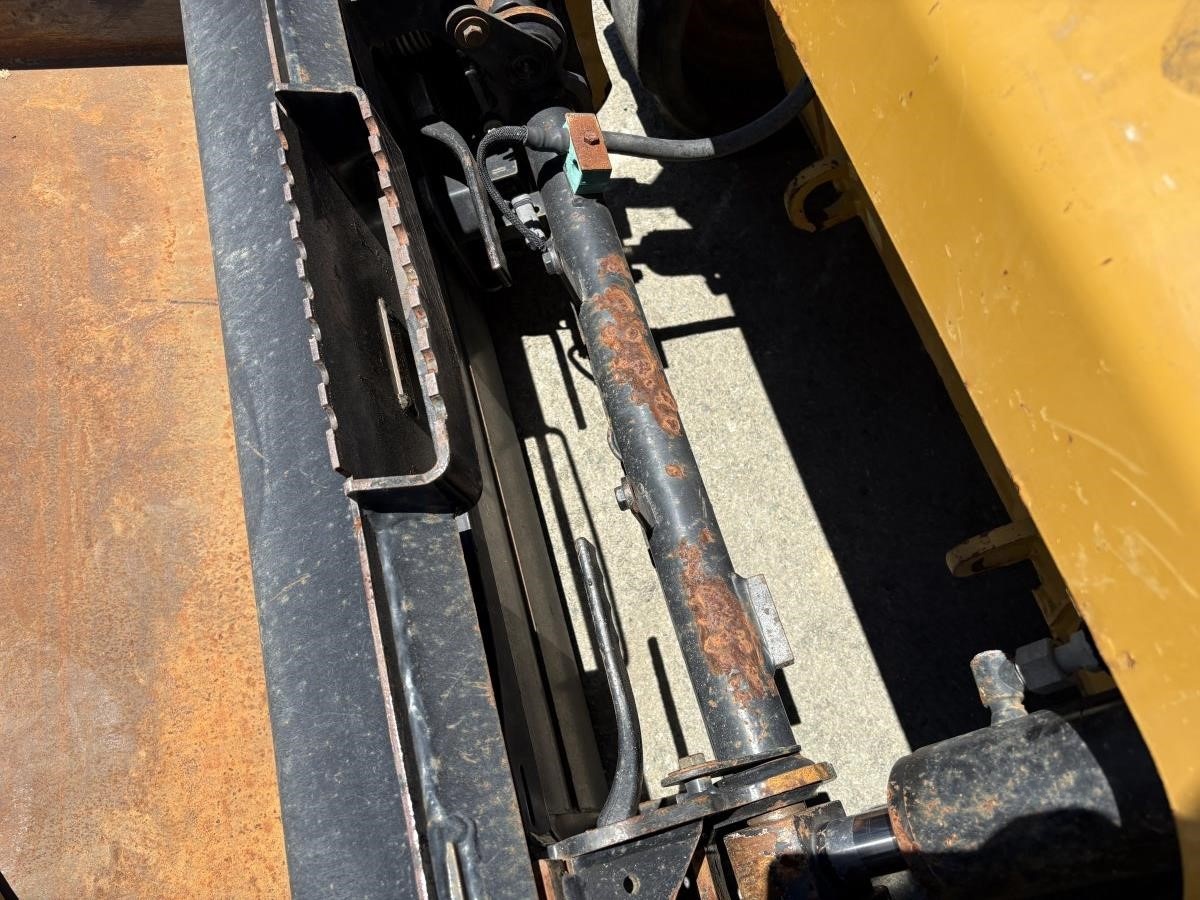 2018 Caterpillar 259D Compact Track Loader - Image 21
