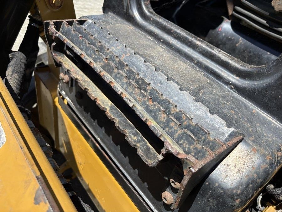 2018 Caterpillar 259D Compact Track Loader - Image 22