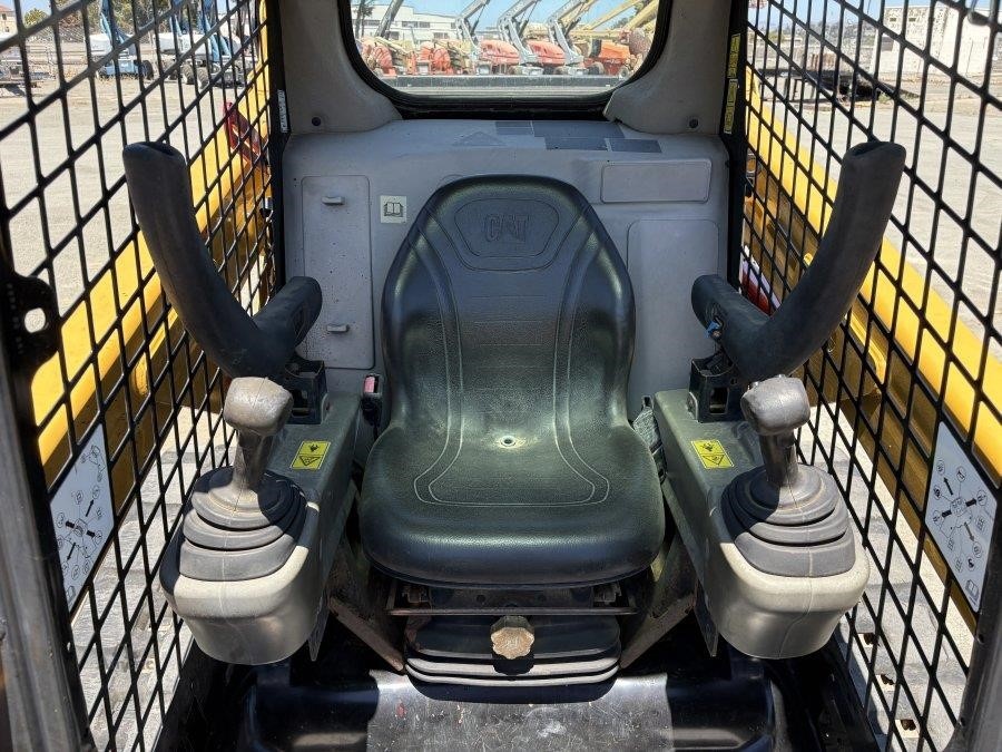 2018 Caterpillar 259D Compact Track Loader - Image 28