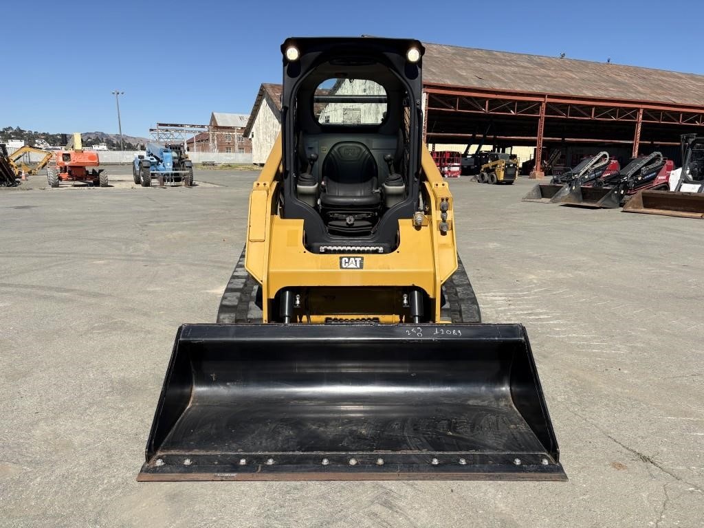 2017 Caterpillar 259D Compact Track Loader - Image 8