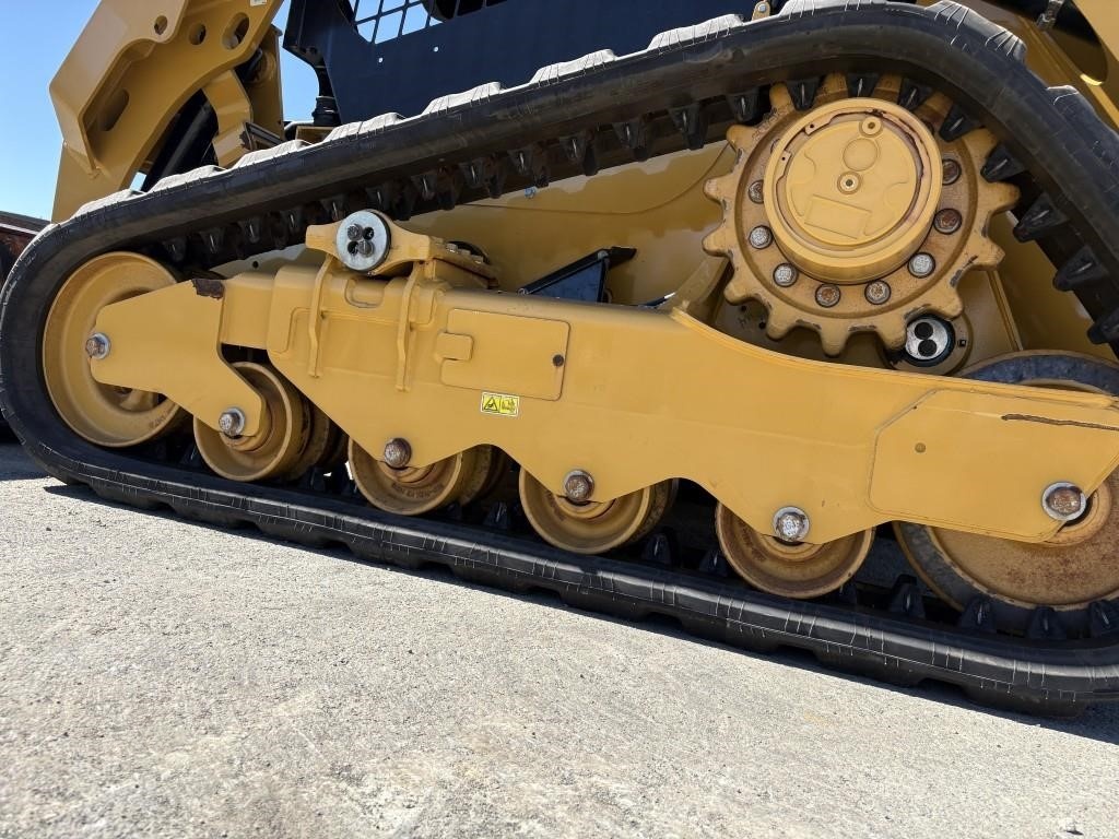 2017 Caterpillar 259D Compact Track Loader - Image 10
