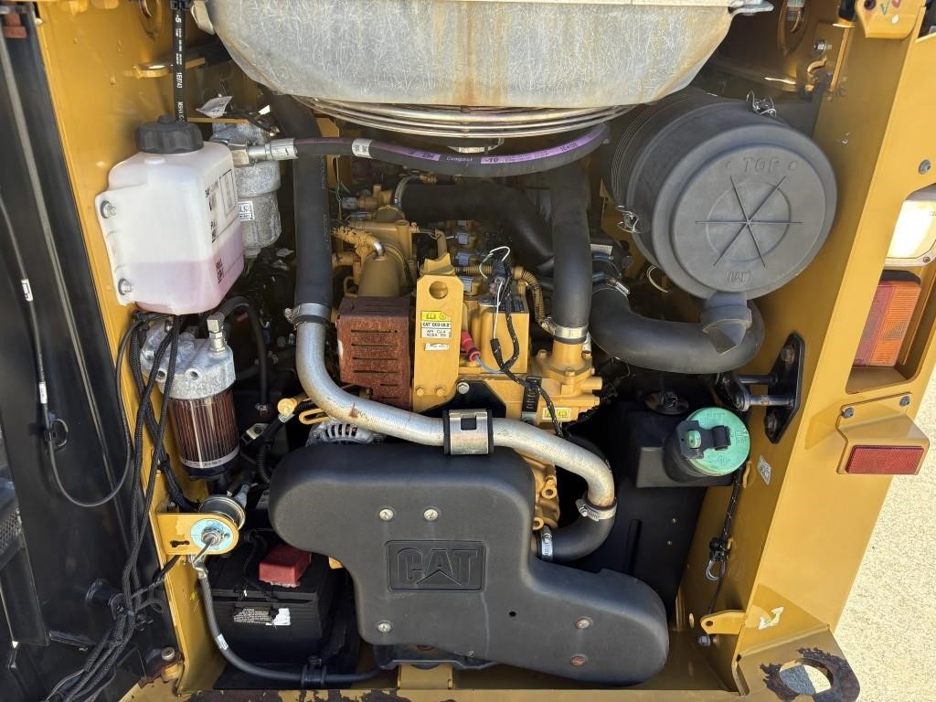 2017 Caterpillar 259D Compact Track Loader - Image 35