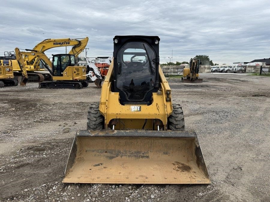 2018 Caterpillar 262D Skid Steer Loader - Image 8