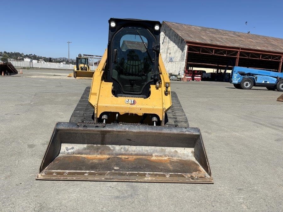 2023 Caterpillar 279D3  Compact Tracked Excavator - Image 8