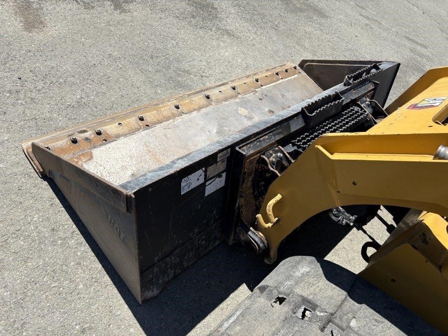 2023 Caterpillar 279D3  Compact Tracked Excavator - Image 16