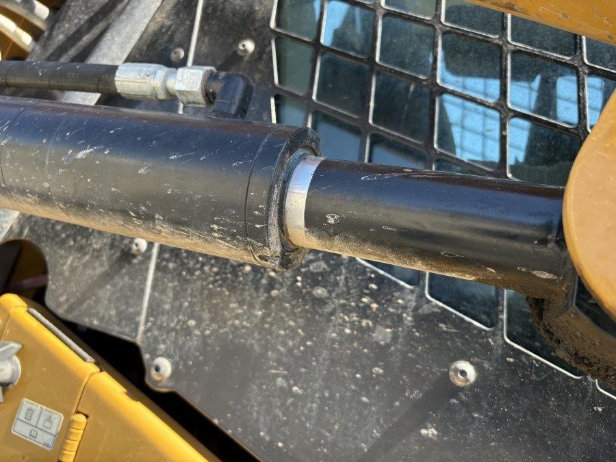 2023 Caterpillar 279D3  Compact Tracked Excavator - Image 22