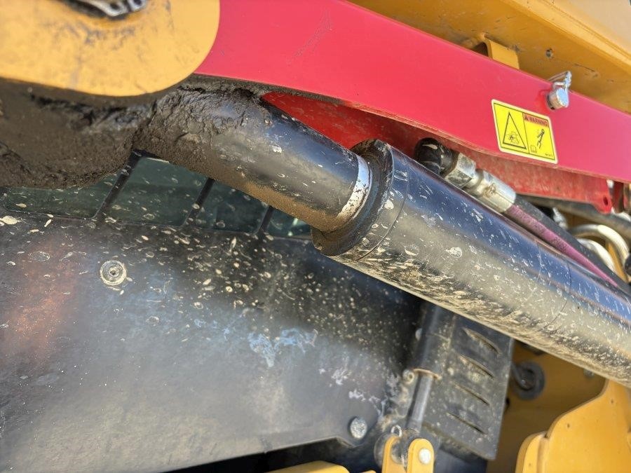 2023 Caterpillar 279D3  Compact Tracked Excavator - Image 25