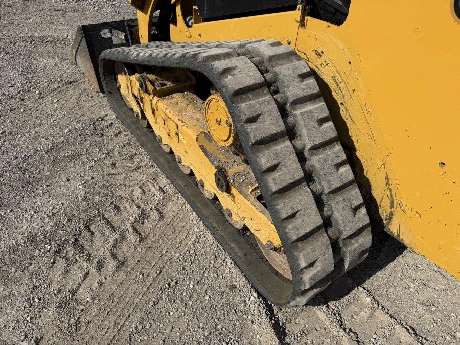 2022 Caterpillar 289D3 Compact Track Loader - Image 9