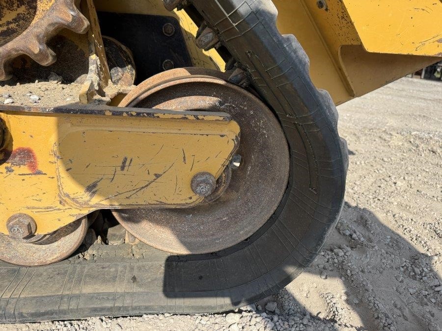 2022 Caterpillar 289D3 Compact Track Loader - Image 10
