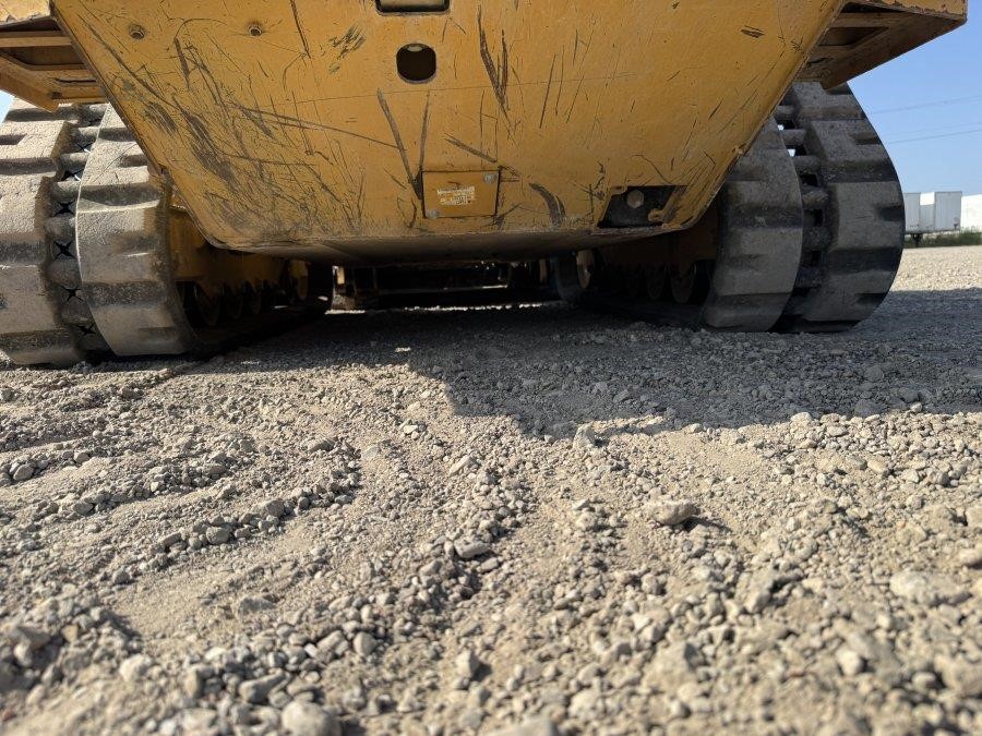 2022 Caterpillar 289D3 Compact Track Loader - Image 16