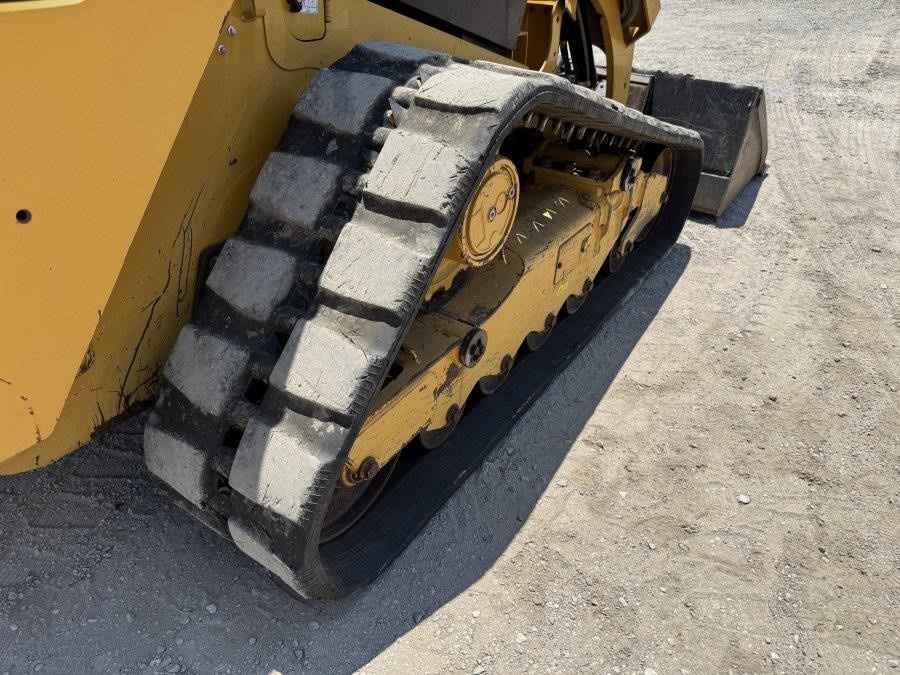 2022 Caterpillar 289D3 Compact Track Loader - Image 16