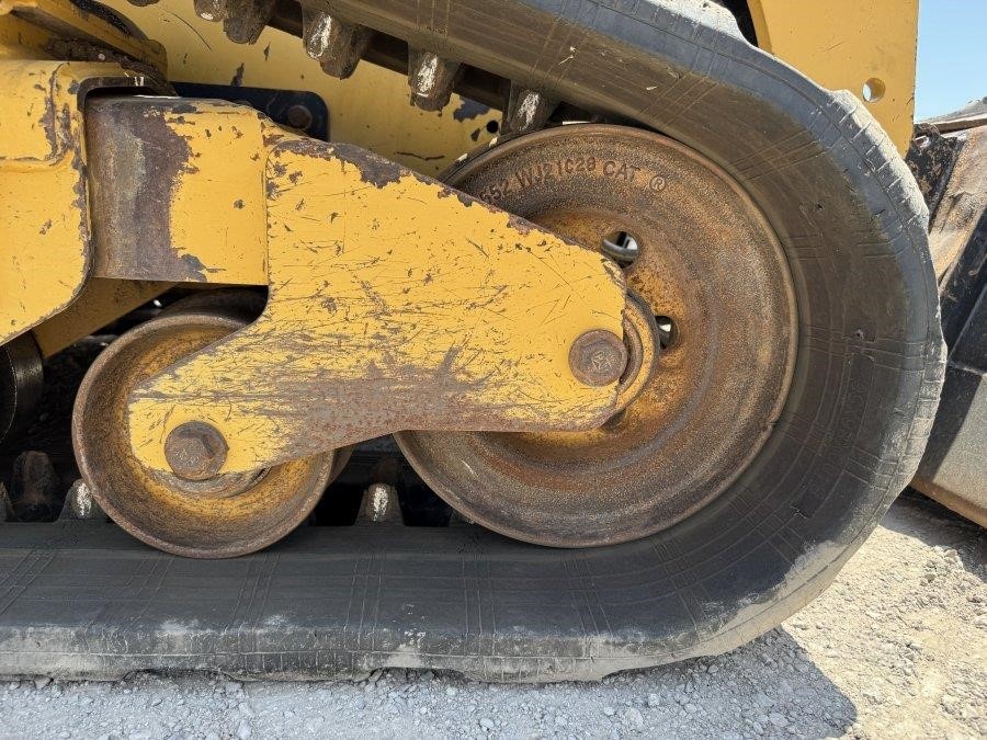 2022 Caterpillar 289D3 Compact Track Loader - Image 20