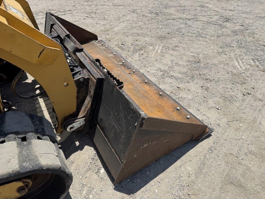 2022 Caterpillar 289D3 Compact Track Loader - Image 27