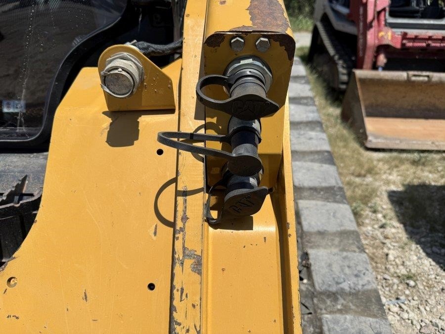 2022 Caterpillar 289D3 Compact Track Loader - Image 32