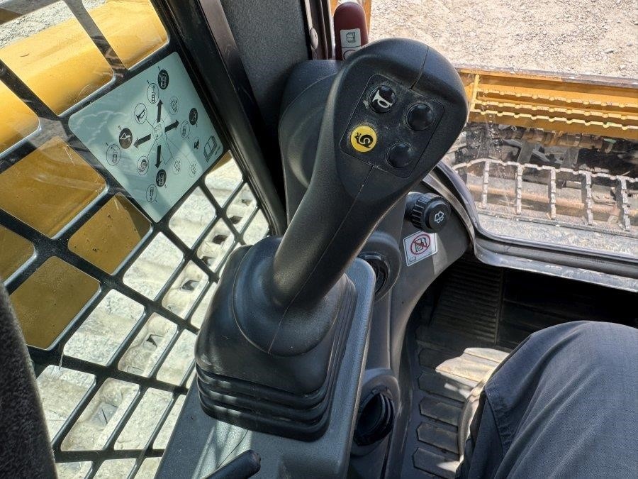 2022 Caterpillar 289D3 Compact Track Loader - Image 37