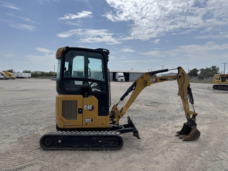 2023 Caterpillar 302CR Excavator - Image 6