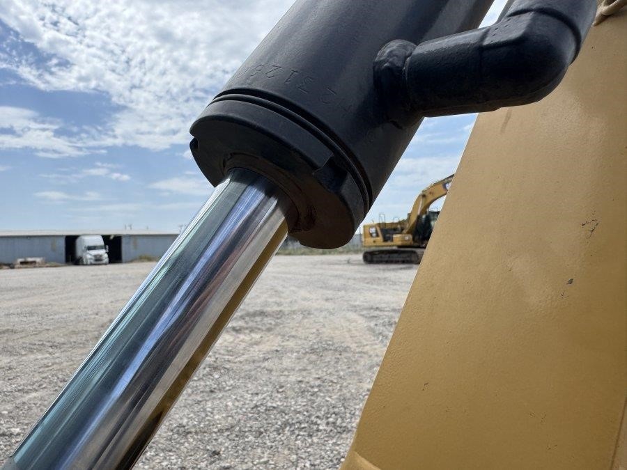 2023 Caterpillar 302CR Excavator - Image 32