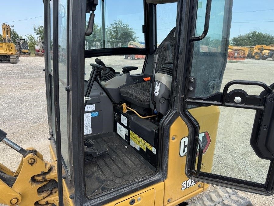 2023 Caterpillar 302CR Excavator - Image 37