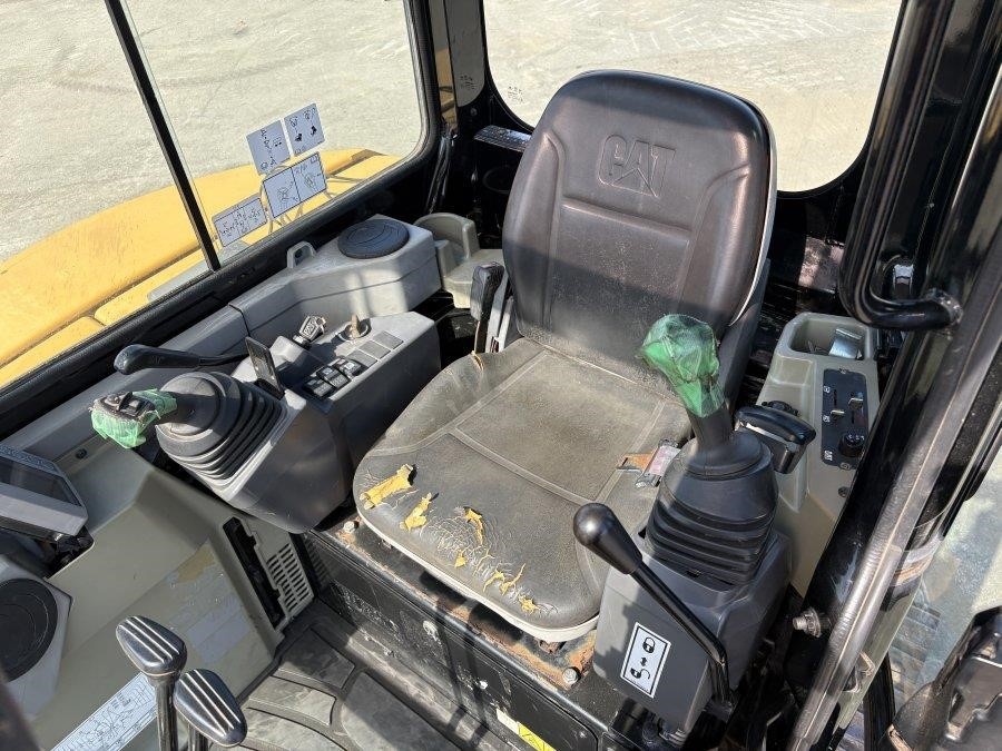 2019 Caterpillar 303.5E2 CR Mini Excavator - Image 34