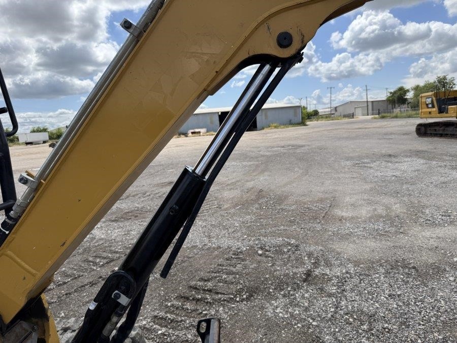 2019 Caterpillar 303.5E2 CR Mini Excavator - Image 35