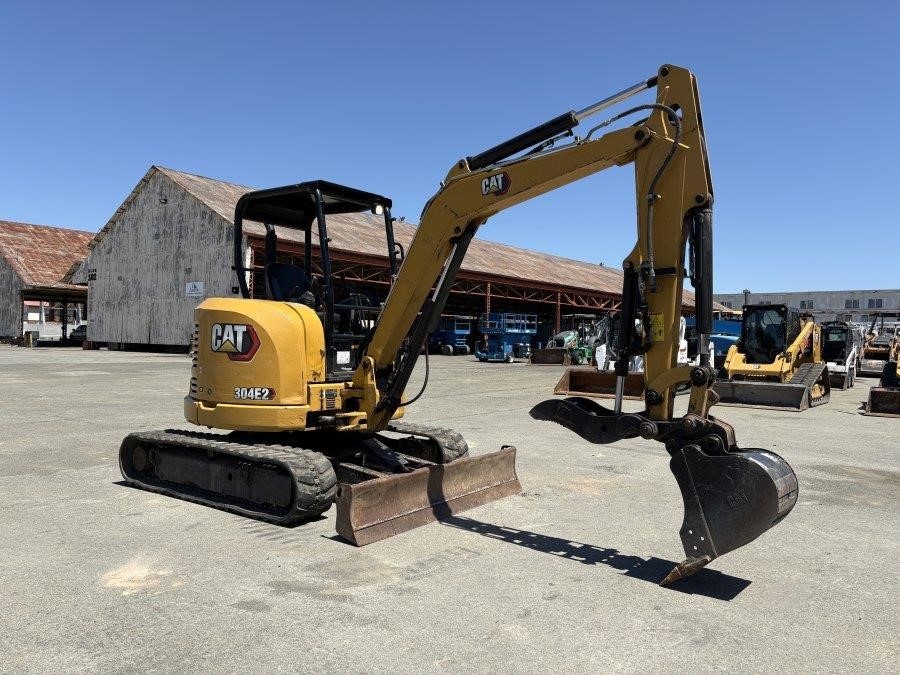 2021 Caterpillar 304E2 CR Mini Excavator - Image 7