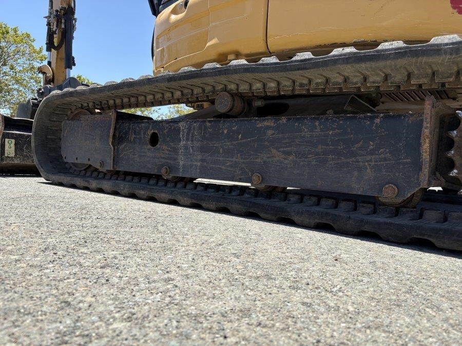 2021 Caterpillar 304E2 CR Mini Excavator - Image 9