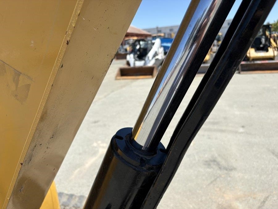 2021 Caterpillar 304E2 CR Mini Excavator - Image 25