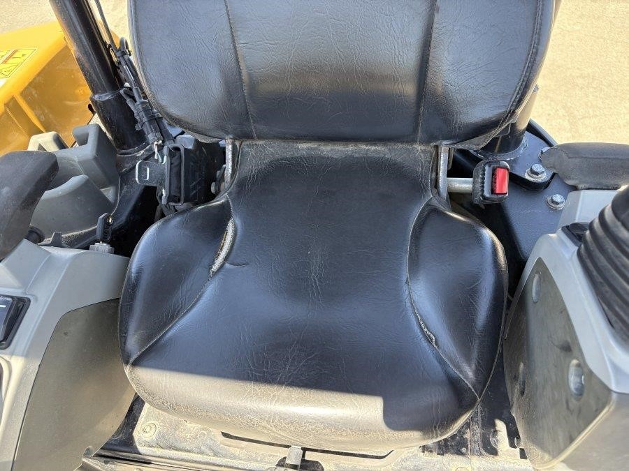 2021 Caterpillar 304E2 CR Mini Excavator - Image 37
