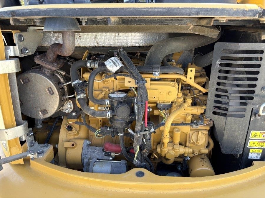 2021 Caterpillar 304E2 CR Mini Excavator - Image 38