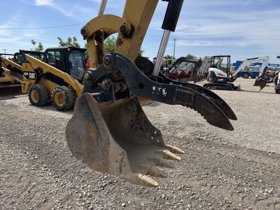 2022 Caterpillar 305E2 CR Mini Excavator - Image 29