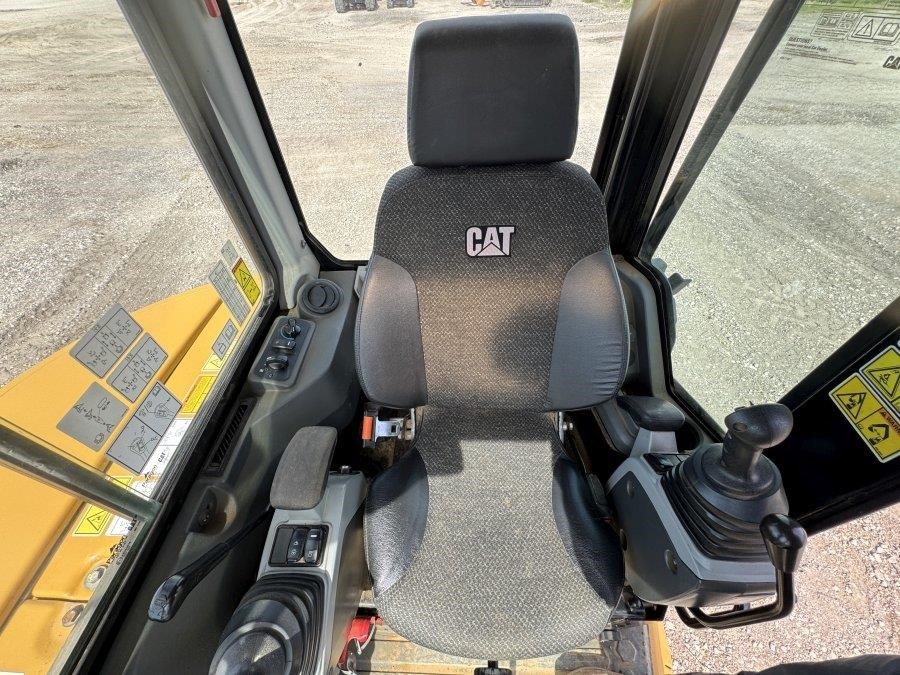 2022 Caterpillar 305E2 CR Mini Excavator - Image 31
