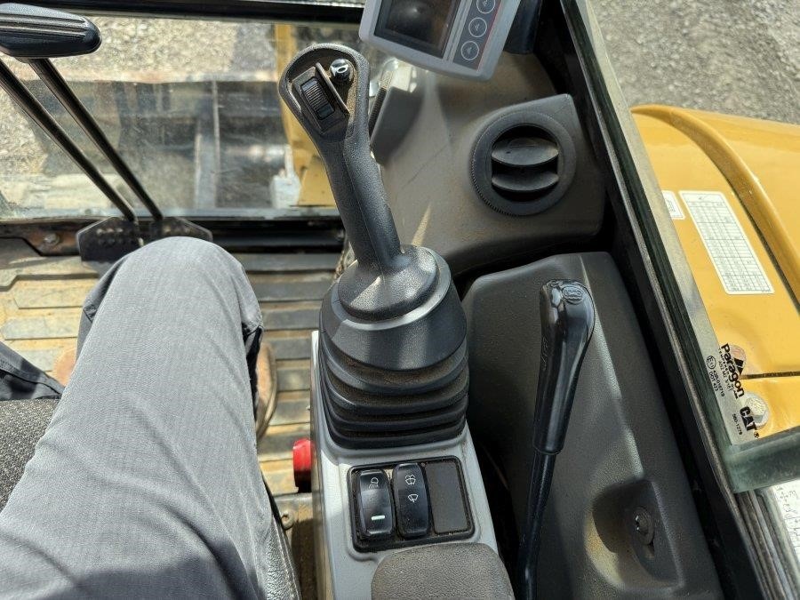 2022 Caterpillar 305E2 CR Mini Excavator - Image 34